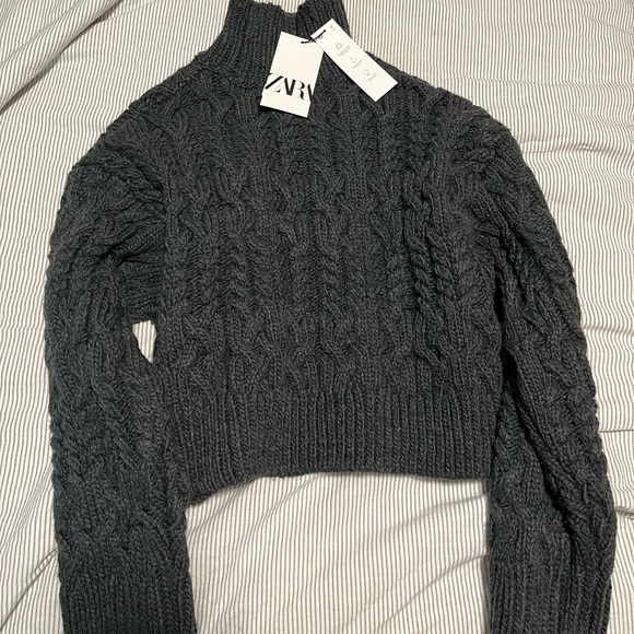 zara crop turtle neck sweater - Picture 2 of 2